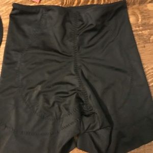 SPANX Intimates & Sleepwear - SPANX SHORTS SPANX Intimates & Sleepwear - SPANX SHORTS